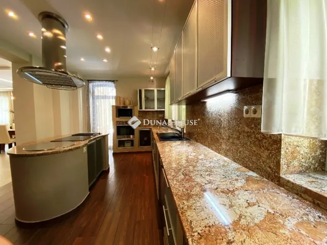 Eladó ház Göd, Felsőgöd 426 nm