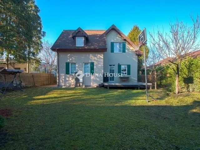 Eladó ház Göd, Felsőgöd 220 nm