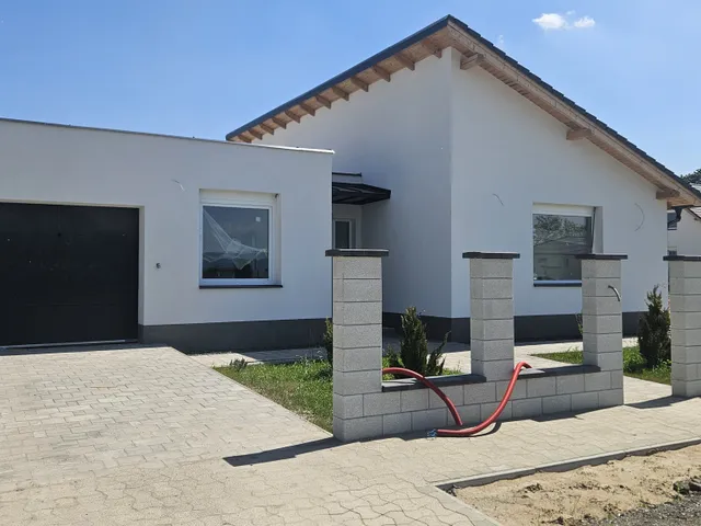 Eladó ház Sződ 171 nm