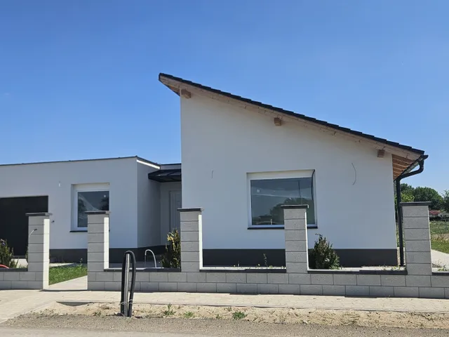 Eladó ház Sződ 171 nm