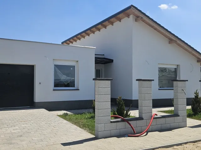 Eladó ház Sződ 171 nm