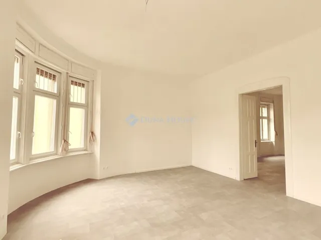 Kiadó kereskedelmi és ipari ingatlan Budapest II. kerület 140 nm