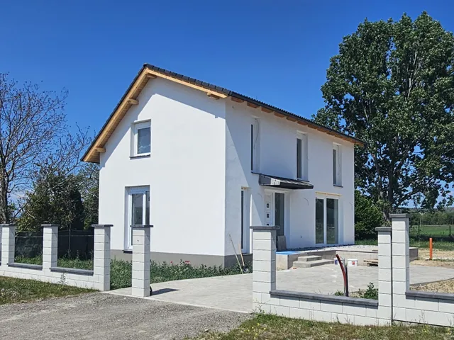 Eladó ház Sződ 110 nm