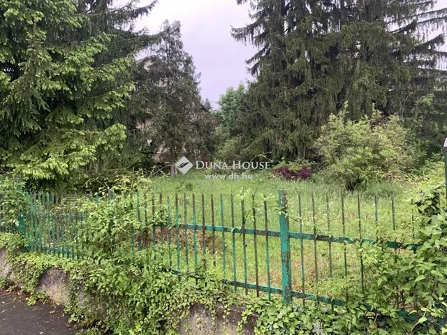 Eladó telek Budapest II. kerület 666 nm