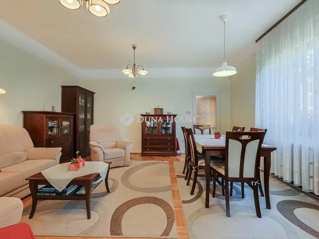 Eladó ház Budapest XIX. kerület 179 nm