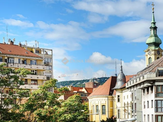 Eladó lakás Budapest I. kerület 92 nm