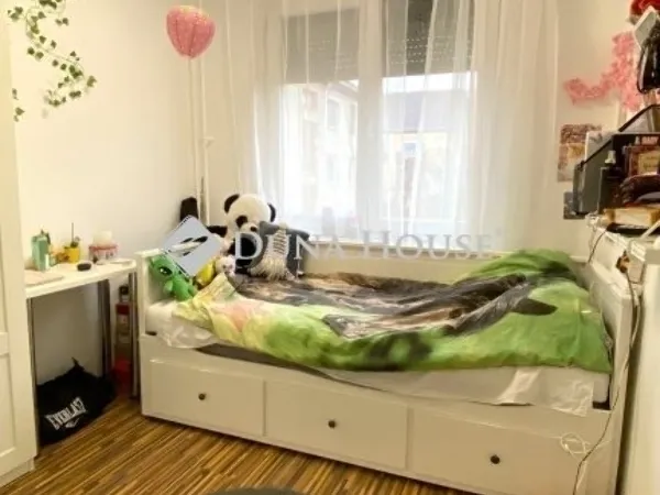 Eladó lakás Budapest III. kerület 39 nm