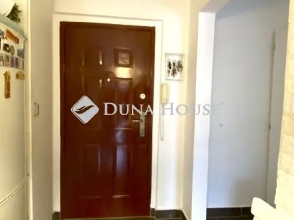 Eladó lakás Budapest III. kerület 39 nm