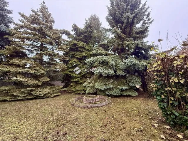 Eladó telek Érd 904 nm