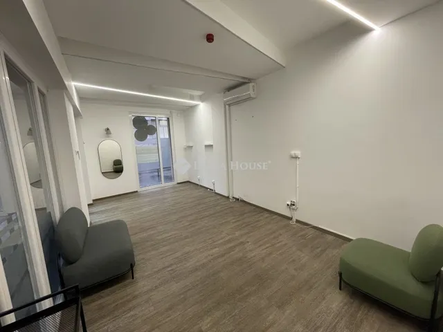 Eladó kereskedelmi és ipari ingatlan Budapest VIII. kerület 29 nm