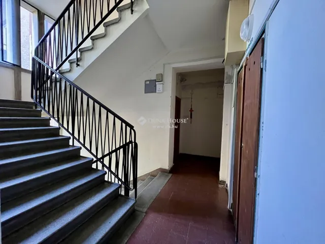 Eladó lakás Budapest V. kerület 79 nm