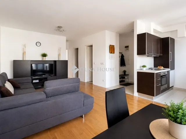 Eladó lakás Budapest VI. kerület 71 nm