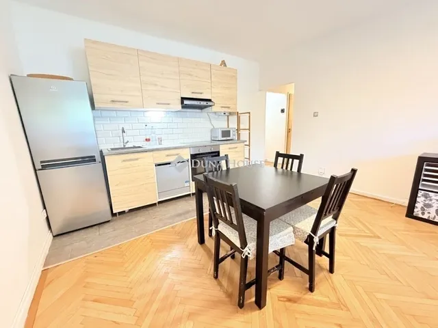 Eladó lakás Budapest III. kerület 68 nm
