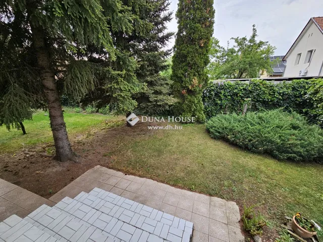 Eladó ház Budapest XVIII. kerület, Újpéteritelep 158 nm