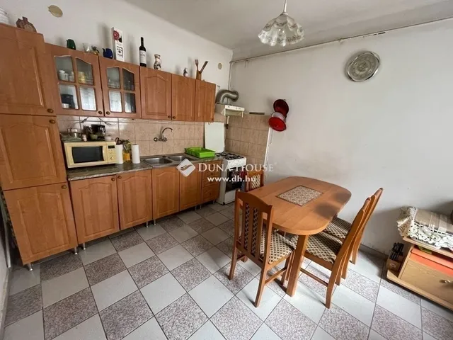 Eladó ház Ecser 180 nm