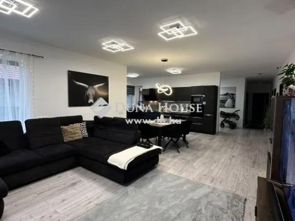 Eladó ház Monor 248 nm