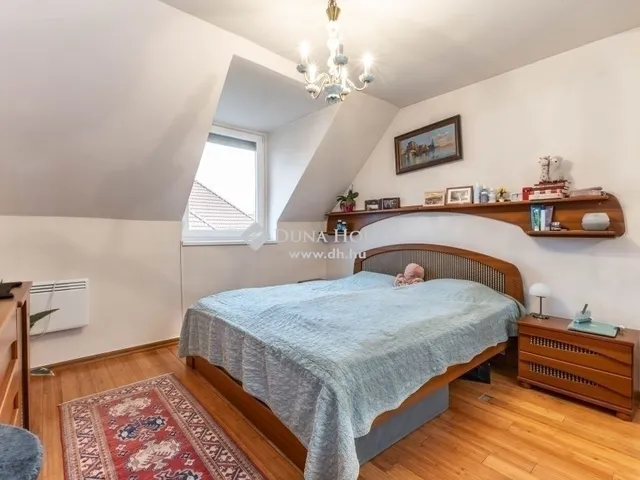 Eladó ház Budapest XVIII. kerület, Gloriett-telep 165 nm