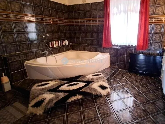 Eladó ház Budapest XVIII. kerület 375 nm