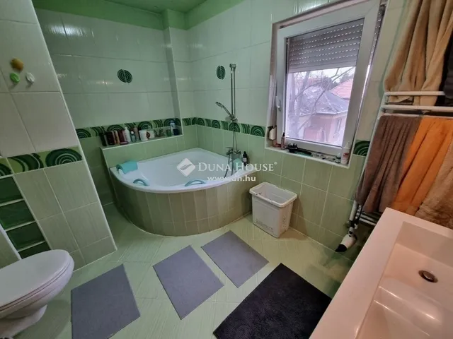 Eladó ház Budapest XVIII. kerület, Kossuth Ferenc-telep 120 nm