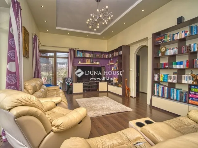 Eladó ház Pilisszentkereszt 222 nm