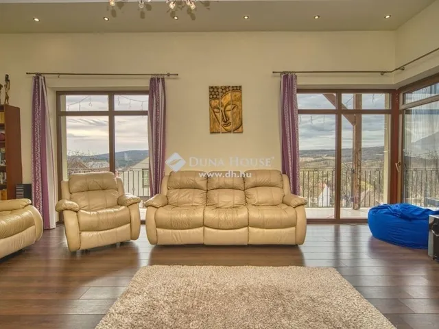 Eladó ház Pilisszentkereszt 222 nm