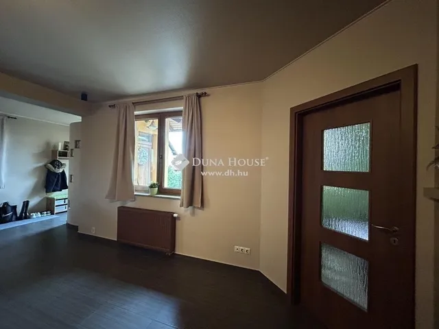 Eladó ház Vecsés 238 nm