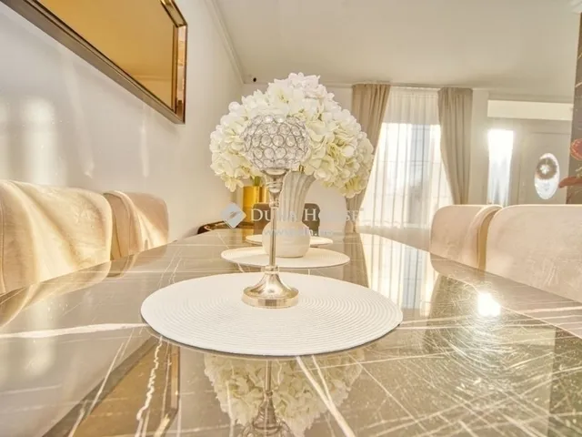 Eladó ház Gyál 260 nm