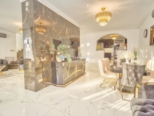 Eladó ház Gyál 260 nm