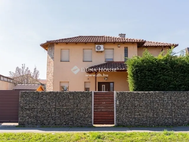 Eladó ház Budapest XX. kerület 226 nm