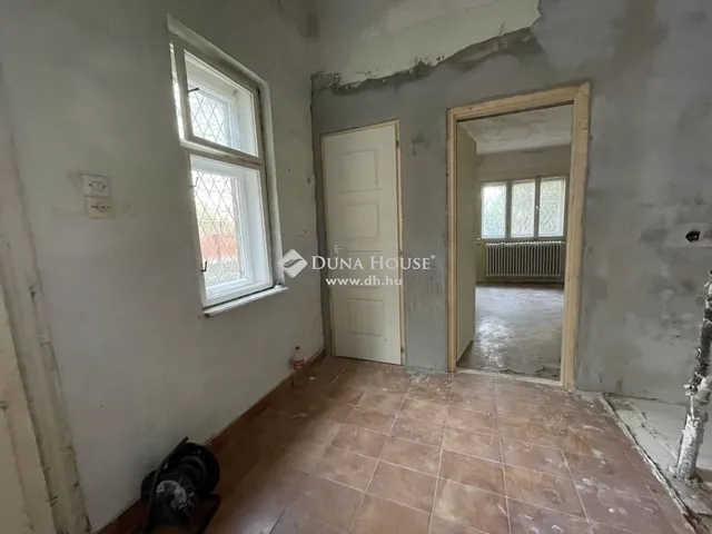Eladó ház Budapest XVIII. kerület, Havanna lakótelep 67 nm