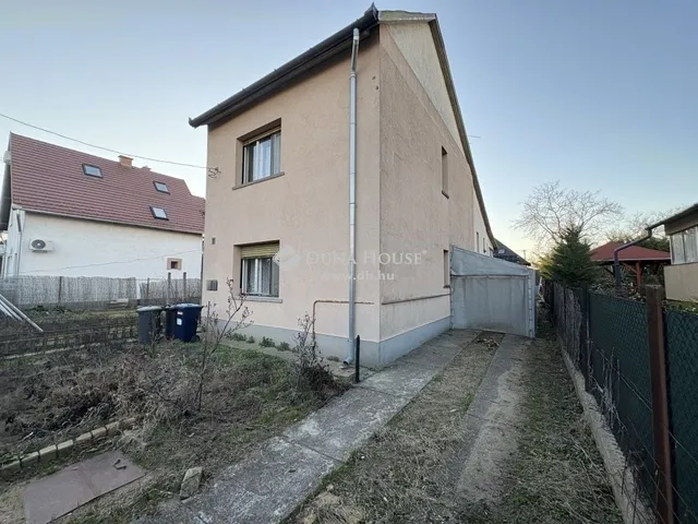Eladó ház Budapest XVII. kerület 148 nm