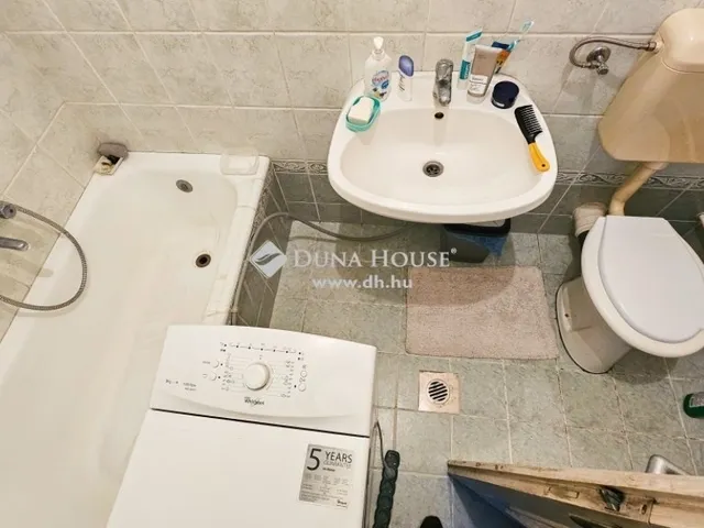 Eladó ház Tápiószecső 220 nm