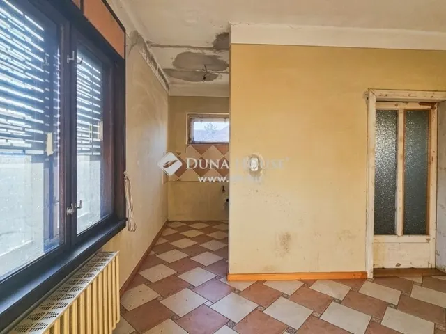 Eladó ház Tápiószecső 220 nm