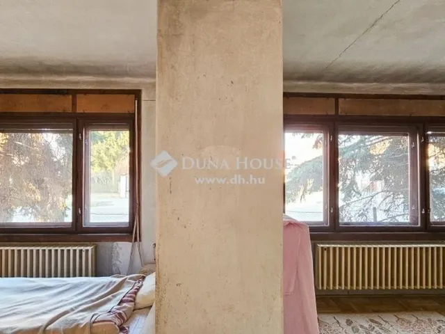 Eladó ház Tápiószecső 220 nm