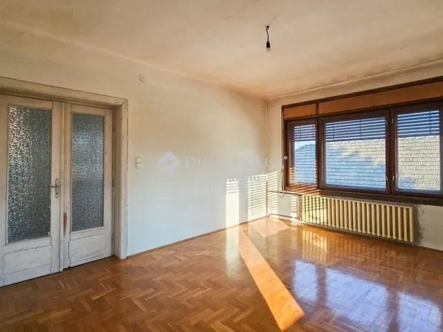 Eladó ház Tápiószecső 220 nm