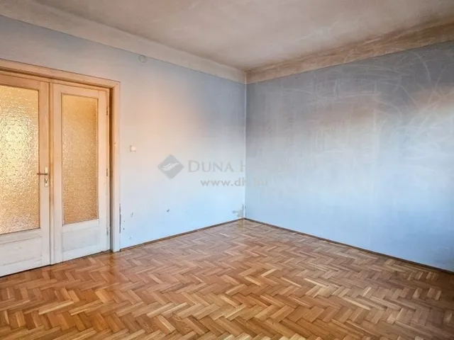 Eladó ház Tápiószecső 220 nm