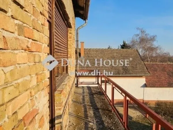 Eladó ház Tápiószecső 220 nm