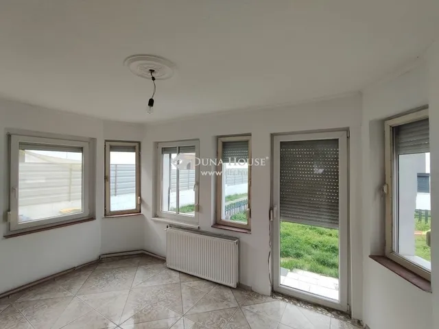 Eladó ház Budapest XVIII. kerület, Újpéteritelep 145 nm