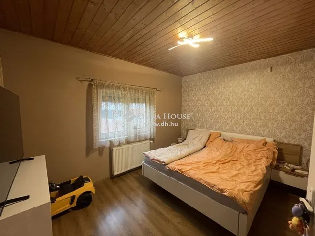 Eladó ház Vasad 90 nm