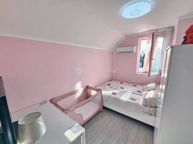 Eladó ház Üllő 158 nm