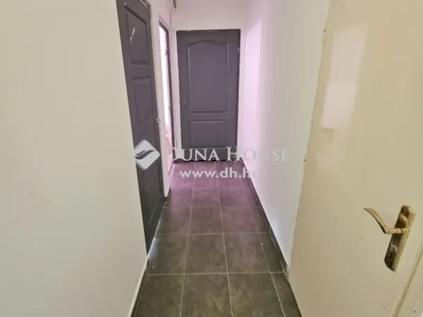 Eladó ház Üllő 158 nm
