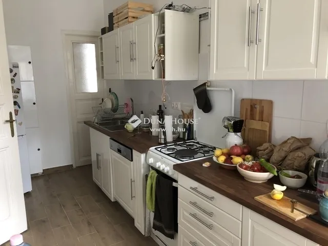 Eladó lakás Budapest VI. kerület 97 nm