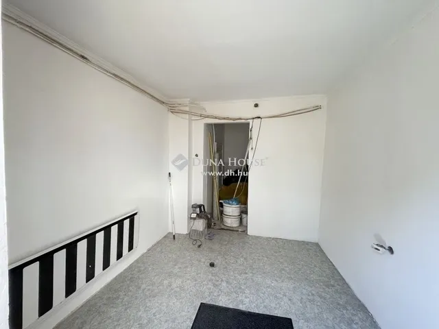 Eladó ház Budapest XVIII. kerület, Újpéteritelep 141 nm