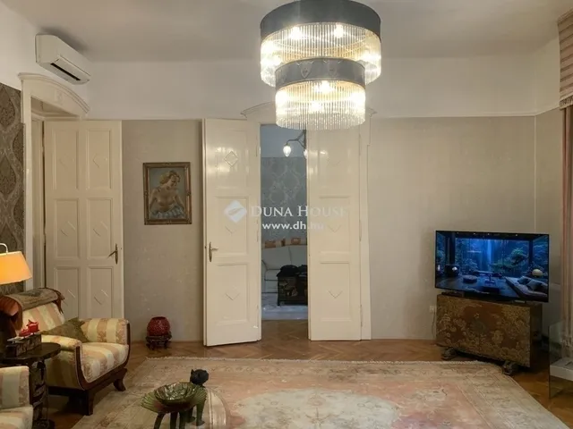 Eladó lakás Budapest VI. kerület 132 nm