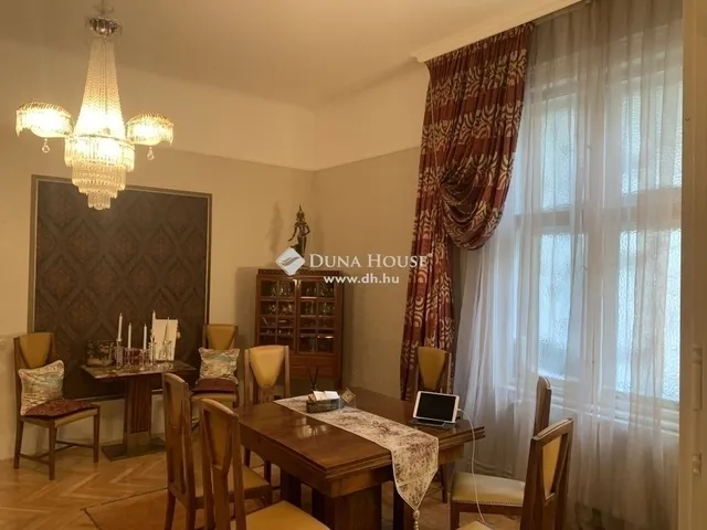 Eladó lakás Budapest VI. kerület 132 nm