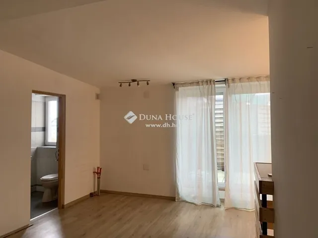 Eladó lakás Budapest XIV. kerület 70 nm