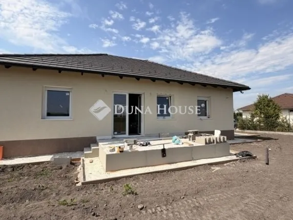 Eladó ház Délegyháza 93 nm