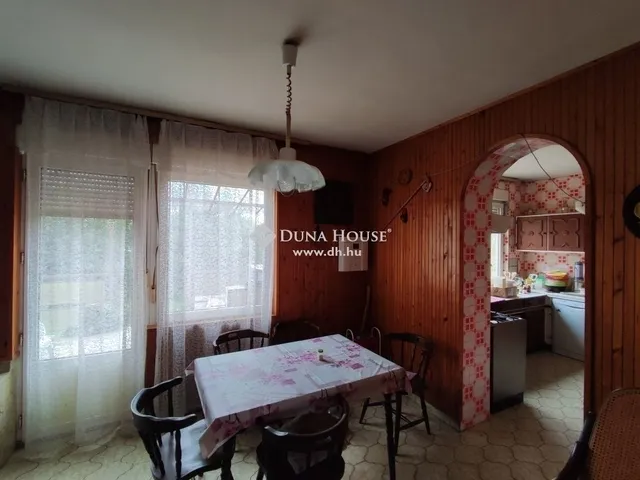 Eladó ház Budapest XVIII. kerület 250 nm