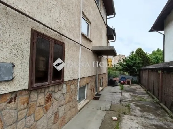 Eladó ház Budapest XVIII. kerület 250 nm