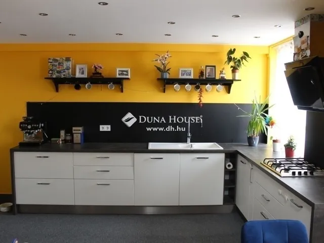 Eladó lakás Budapest VIII. kerület 70 nm